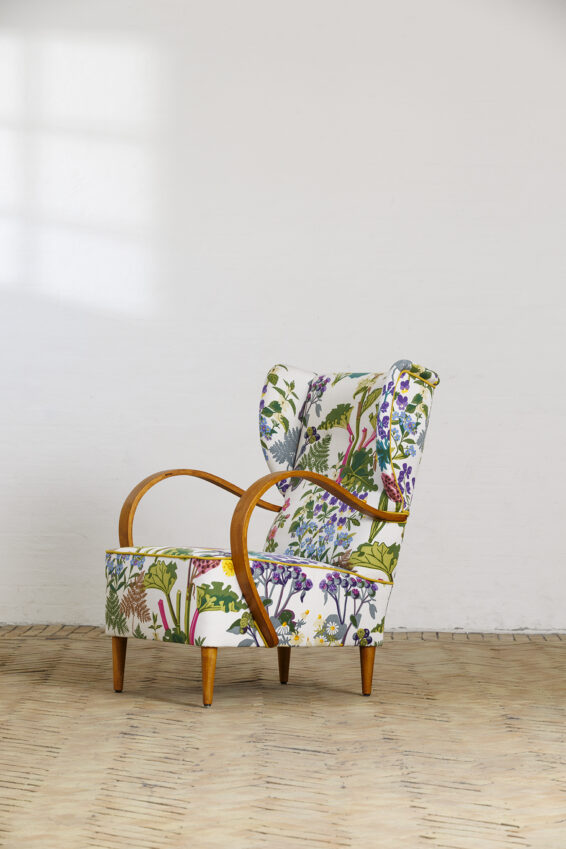 Lounge chair no. 913