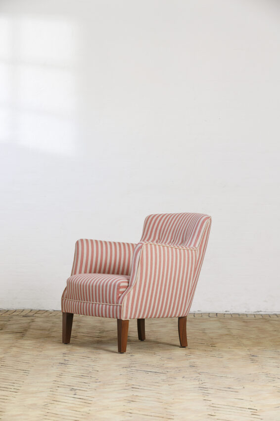 Striped lounge chair no. 920