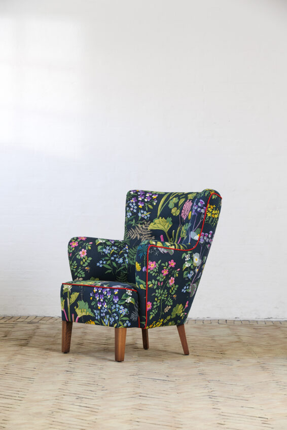 Lounge chair no. 912