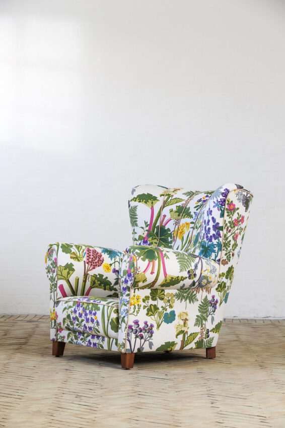 Big lounge chair no. 916