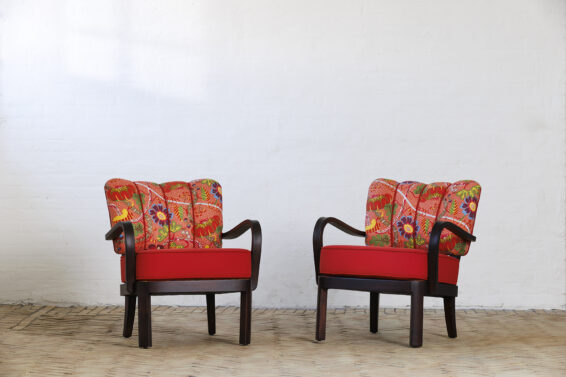 1930s armchairs no. 903 and 904