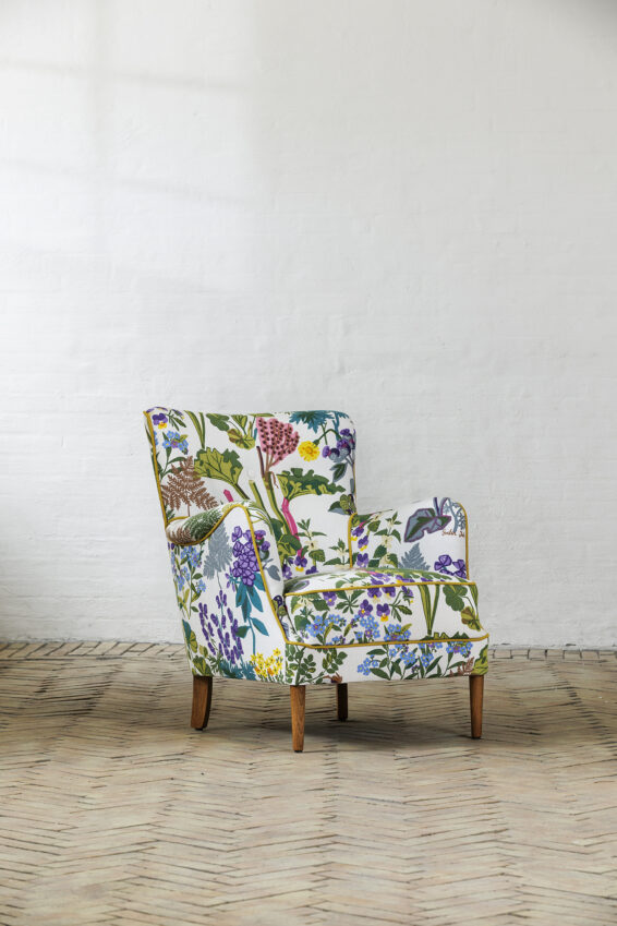 Small lounge chair